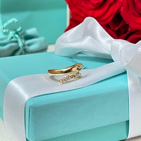 Tiffany & Co. Elsa Peretti Snake Ring in Yellow Gold with Diamonds sz 4.5 $4,100 - Picture 6 of 17